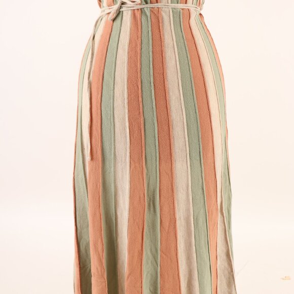 Boutique Dress- Perfect for Renaissance Fair - Picture 3 of 10